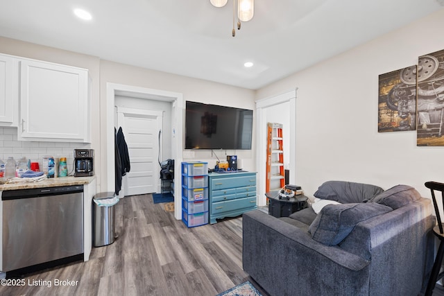 414 E Oak St, Louisville, KY 40203 - photo 23
