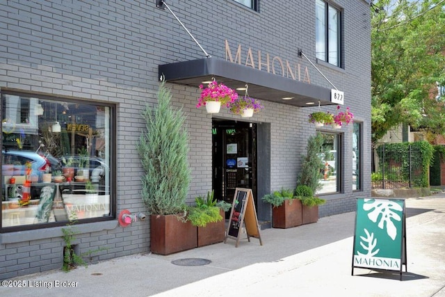 415 E Market St Unit 104, Louisville, KY 40202 - property entrance featuring brick siding