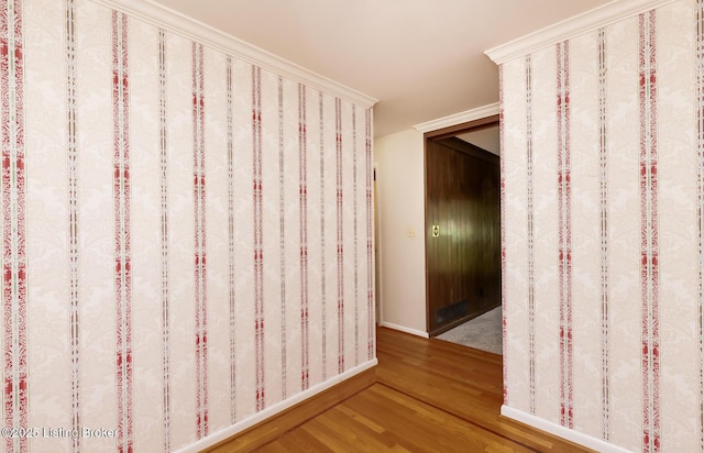 606 N Arbor Dr, Louisville, KY 40223 - corridor featuring light wood-style floors and baseboards