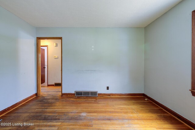 1575 Belmar Dr, Louisville, KY 40213 - photo 4