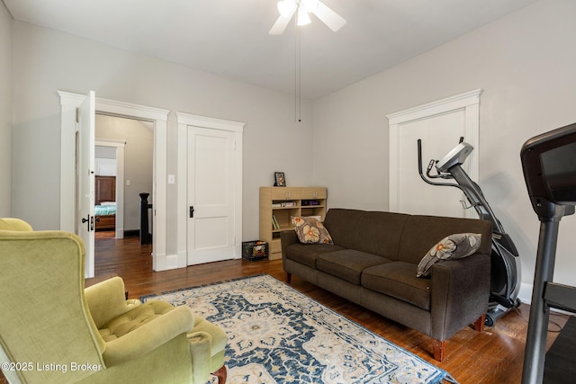1246 Ormsby Ct, Louisville, KY 40203 - living area featuring wood finished floors and ceiling fan