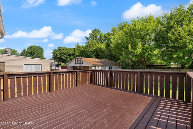 180 Summers Dr, Shepherdsville, KY 40229 - wooden deck with a fenced backyard