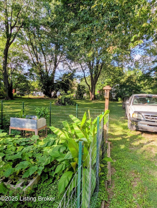 118 Hardin Spring Rd, Big Clifty, KY 42712 - view of yard with view of scattered trees