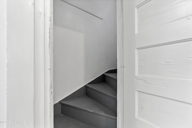 1373 Cypress St, Louisville, KY 40211 - view of stairs