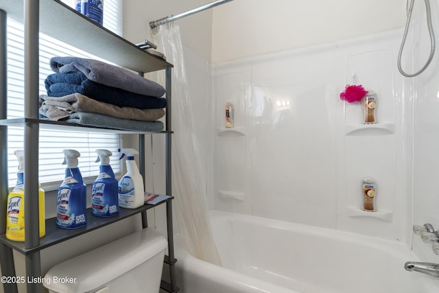 1373 Cypress St, Louisville, KY 40211 - full bathroom featuring shower / bath combination with curtain and toilet