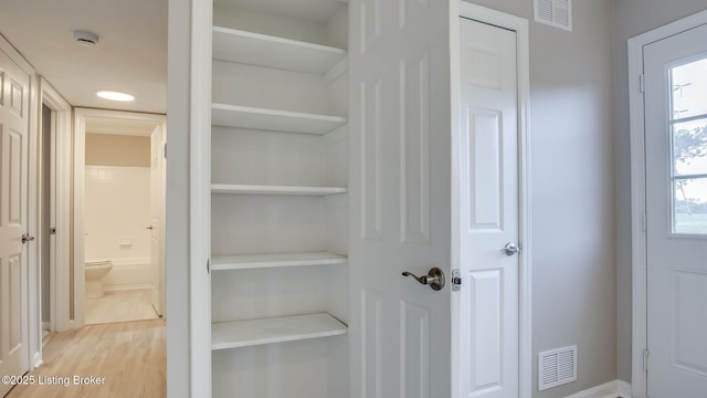 4720 Ferrer Way, Jeffersontown, KY 40299 - view of closet