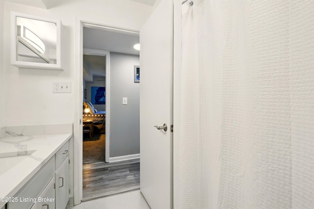 111 La Fontenay Ct, Louisville, KY 40223 - hall featuring light wood-type flooring