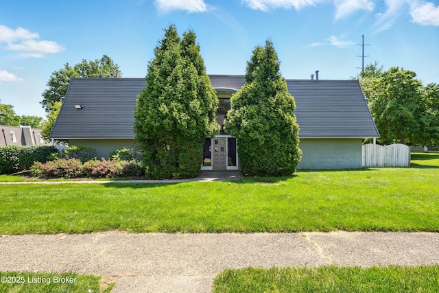 111 La Fontenay Ct, Louisville, KY 40223 - view of front facade with a front lawn