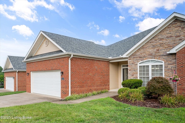 7526 Autumn Pointe Dr, Louisville, KY 40214 - photo 2