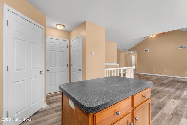 7709 Kenbrook Pl, Louisville, KY 40258 - photo 15