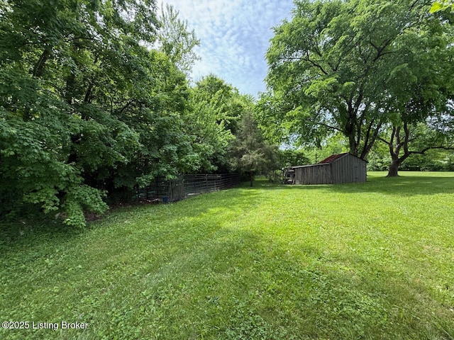 3637 Mount Washington Rd, Taylorsville, KY 40071 - view of yard with an outbuilding