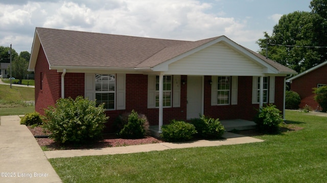 105 Foster Ct, Bardstown, KY 40004 - view of front facade with brick siding, a porch, a front lawn, and a shingled roof