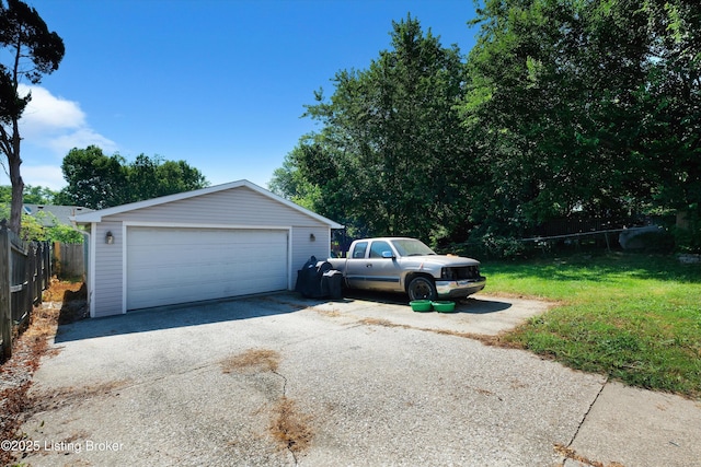 8313 Daverman Dr, Louisville, KY 40228 - view of detached garage