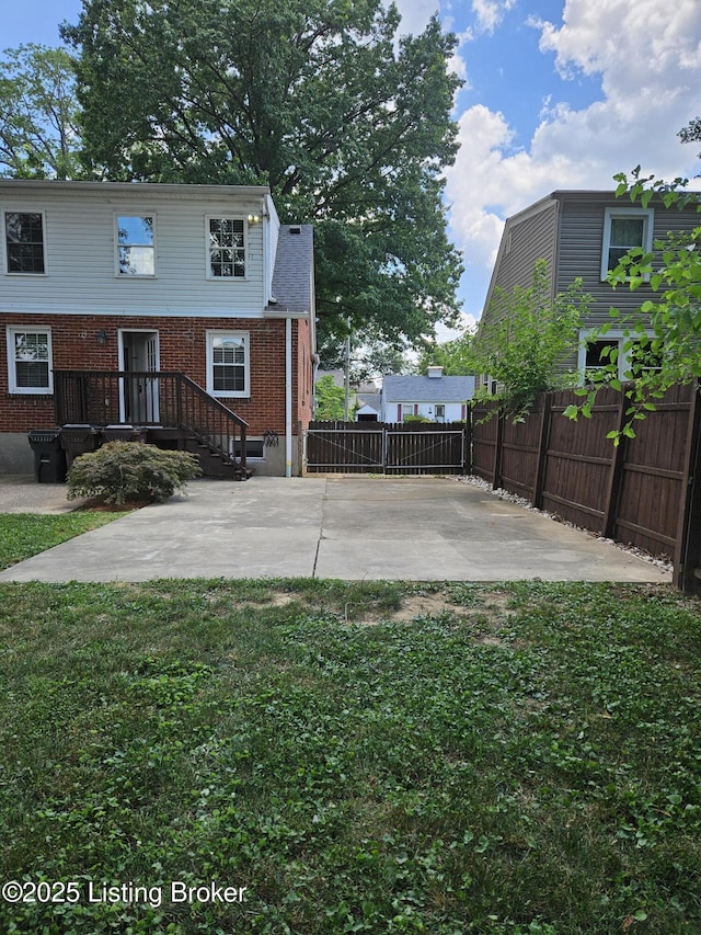 3919 Staebler Ave, Louisville, KY 40207 - view of basketball court