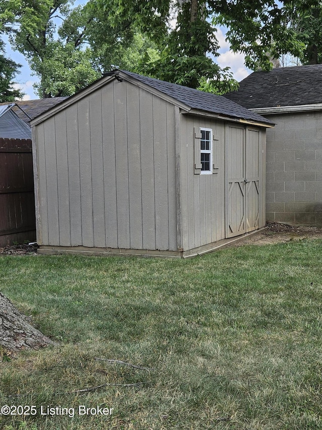 3919 Staebler Ave, Louisville, KY 40207 - view of shed