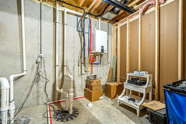 6115 Passionflower Dr, Prospect, KY 40059 - unfinished below grade area featuring tankless water heater