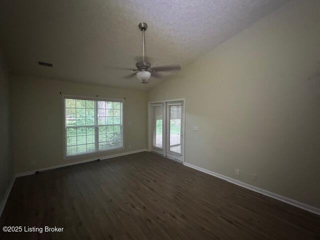 10410 Dove Chase Cir, Louisville, KY 40299 - photo 8