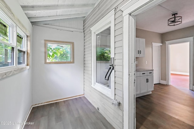 2522 Wilson Ave, Louisville, KY 40210 - corridor featuring wood finished floors and baseboards