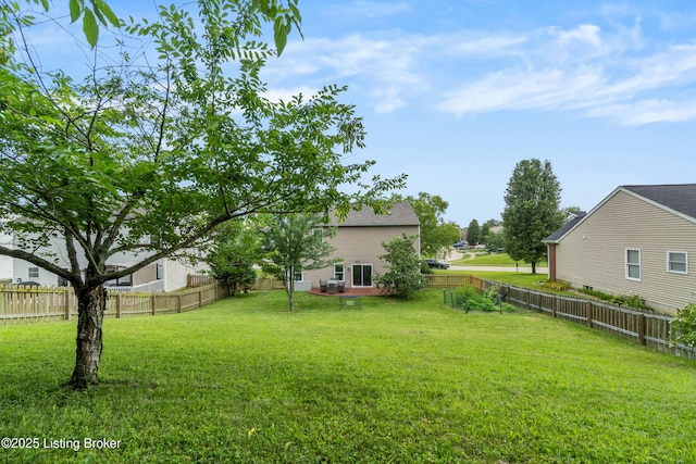 10008 Hornbeam Blvd, Louisville, KY 40228 - view of fenced backyard