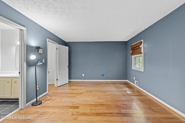 1208 Dalmally Ct, Louisville, KY 40222 - photo 17