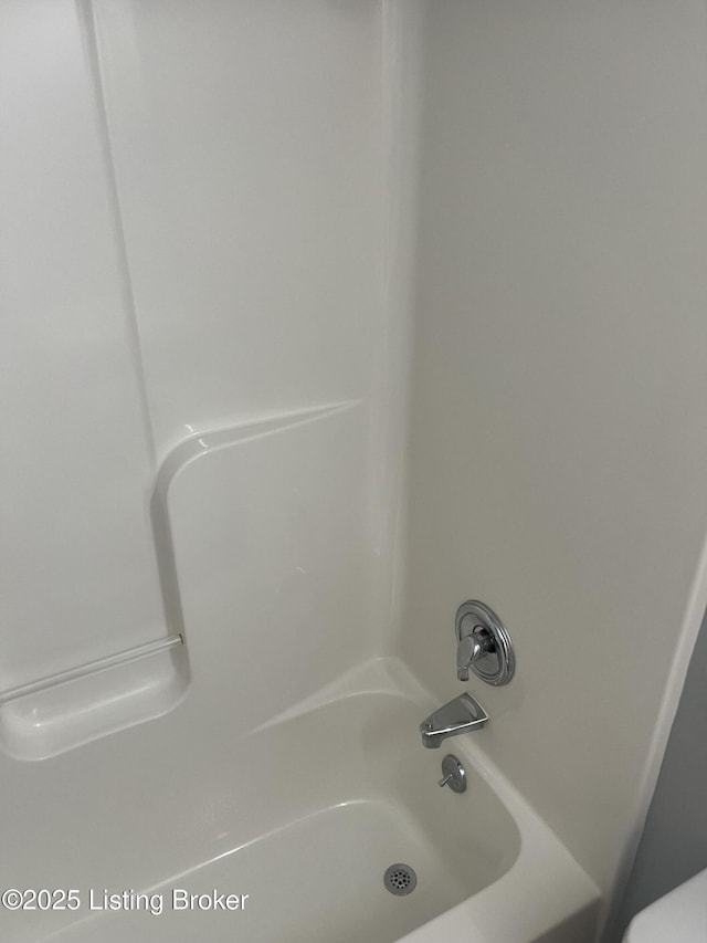 9403 Alex Ct, Louisville, KY 40299 - full bathroom featuring  shower combination