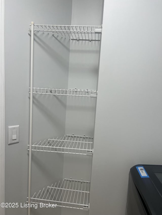 9403 Alex Ct, Louisville, KY 40299 - view of closet