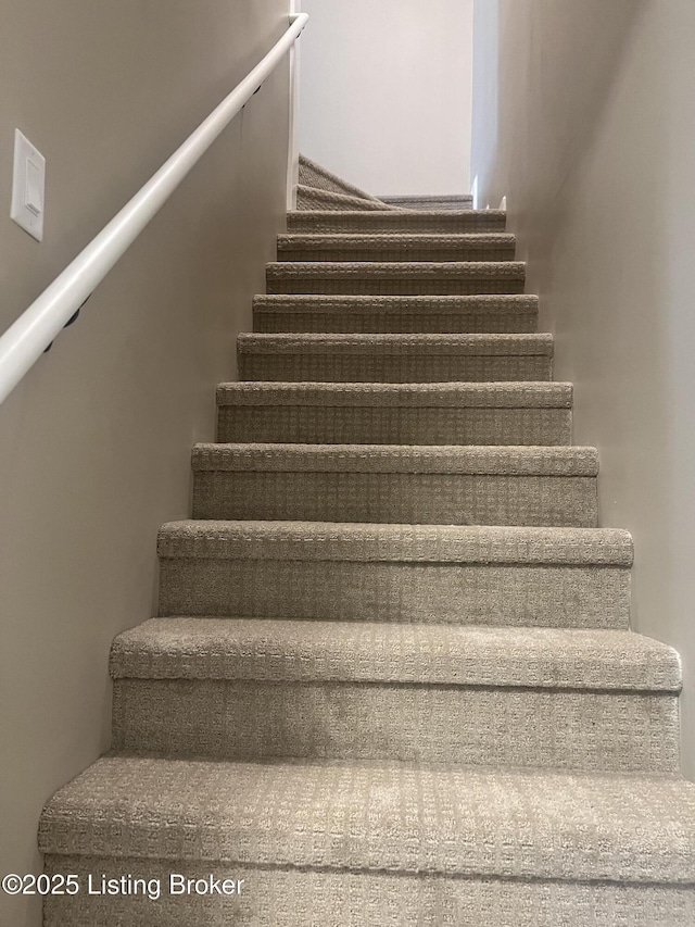 9403 Alex Ct, Louisville, KY 40299 - view of stairs