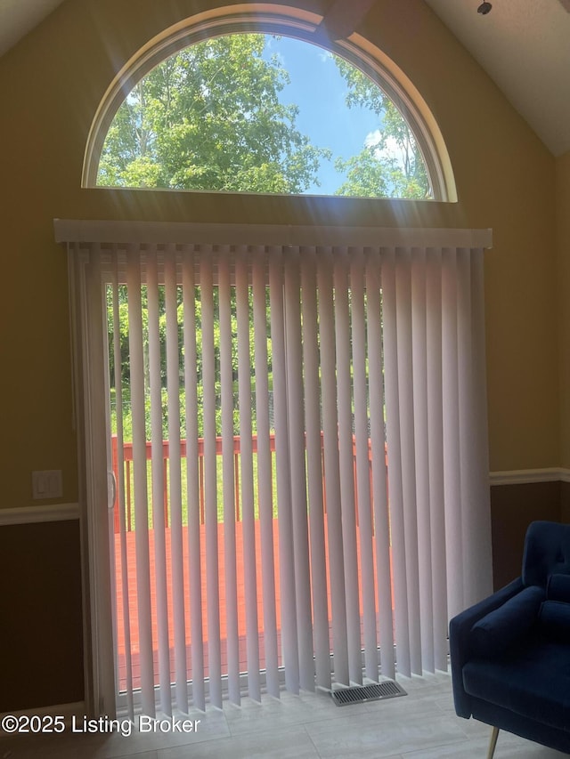 9403 Alex Ct, Louisville, KY 40299 - detailed view
