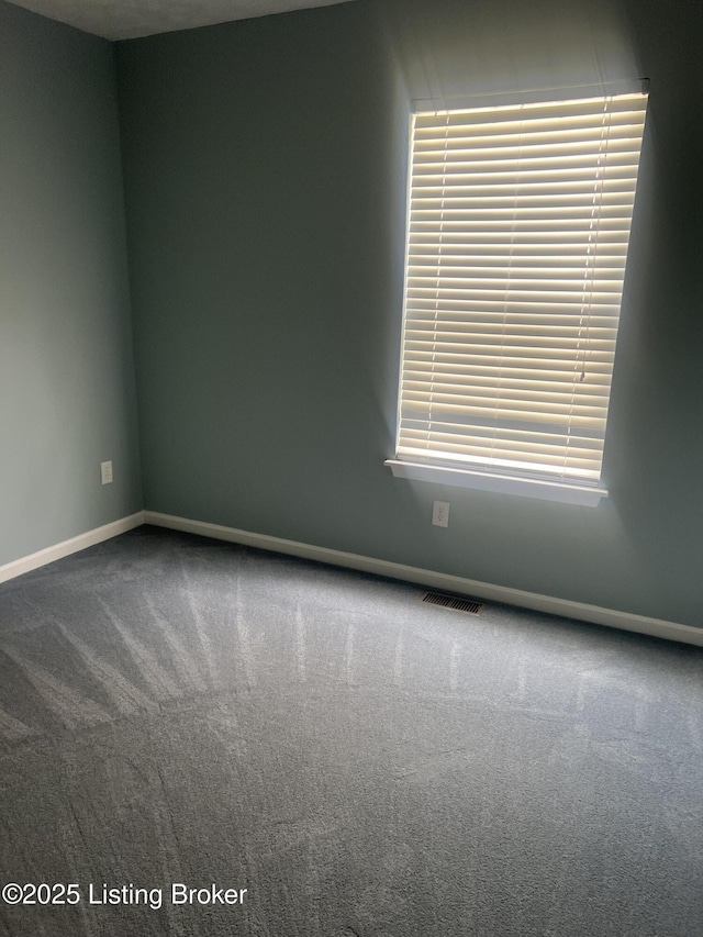 9403 Alex Ct, Louisville, KY 40299 - unfurnished room with carpet and baseboards