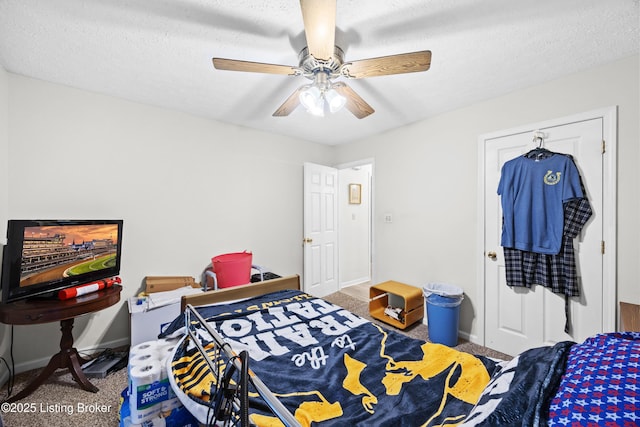 1291 Lipps Ln, Louisville, KY 40219 - carpeted bedroom featuring ceiling fan and a textured ceiling