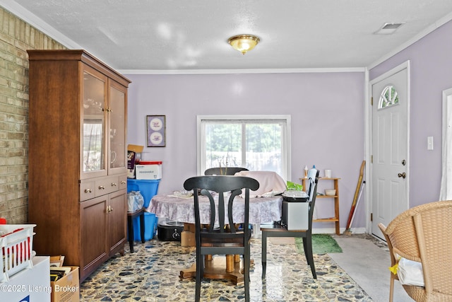 1291 Lipps Ln, Louisville, KY 40219 - dining area featuring crown molding and baseboards