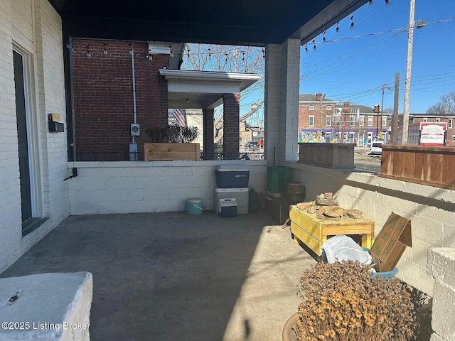 1214 Logan St, Louisville, KY 40204 - view of patio