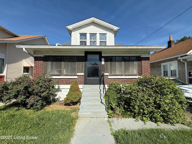 304 S 41st St, Louisville, KY 40212 - bungalow with brick siding