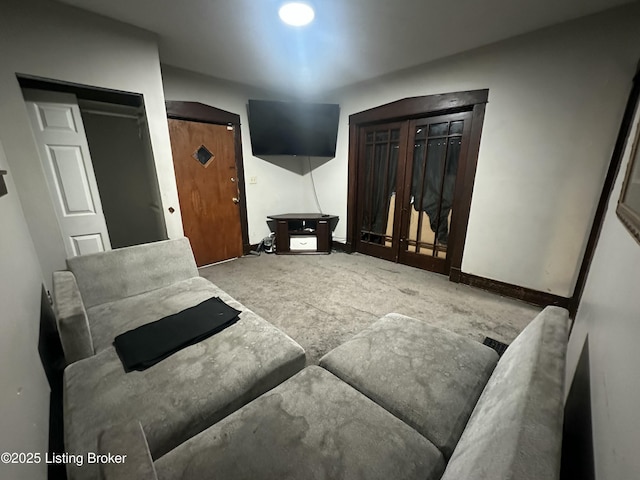 304 S 41st St, Louisville, KY 40212 - carpeted home theater room with baseboards