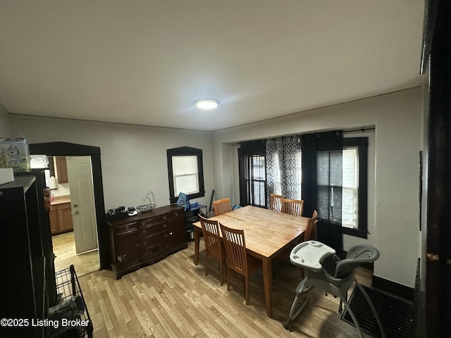 304 S 41st St, Louisville, KY 40212 - dining room with light wood-style flooring