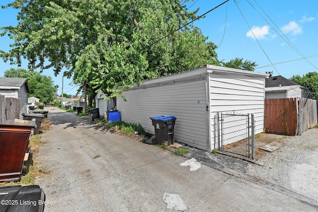 509 Lilly Ave, Louisville, KY 40217 - photo 25