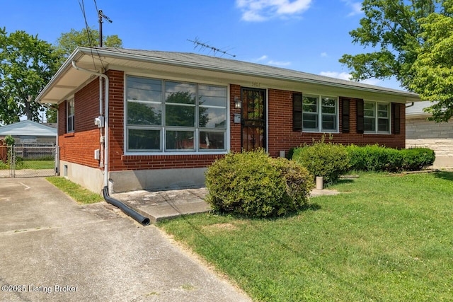 3407 Twin Oak Ln, Louisville, KY 40219 - photo 1