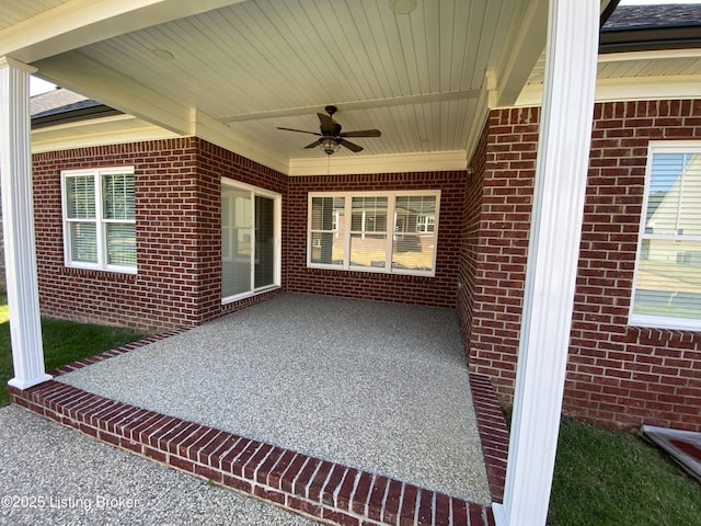 7508 Pavilion Park Rd, Louisville, KY 40214 - view of patio featuring a ceiling fan