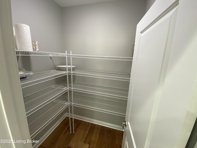 7508 Pavilion Park Rd, Louisville, KY 40214 - view of pantry