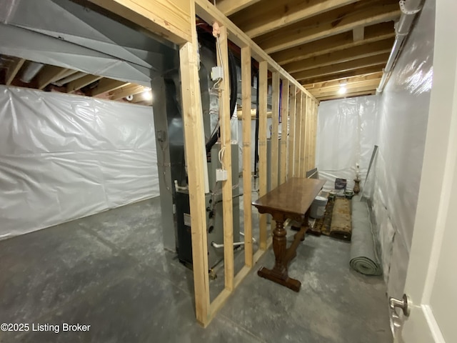 7508 Pavilion Park Rd, Louisville, KY 40214 - unfinished basement with heating unit