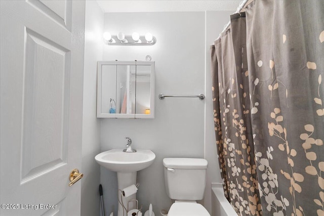 3706 Glenlea Way, Jeffersontown, KY 40299 - full bathroom featuring toilet and shower / bath combination with curtain