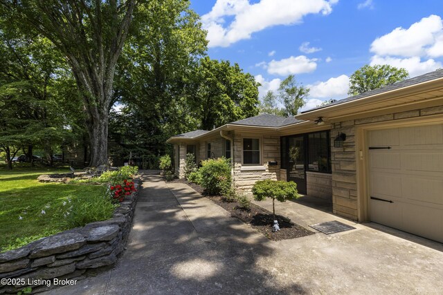 4221 Dolphin Rd, Louisville, KY 40220 - photo 43