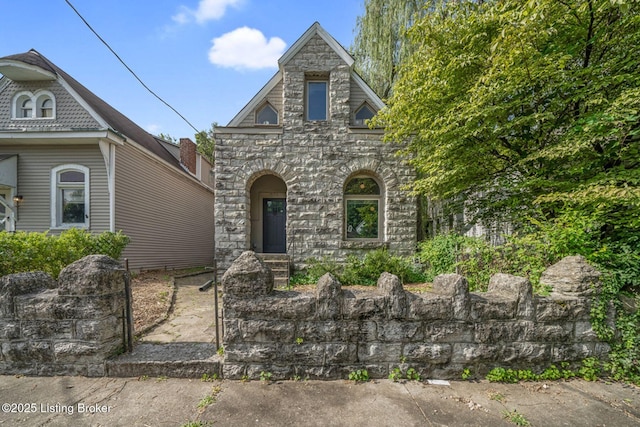 514 Camp St, Louisville, KY 40203 - photo 1