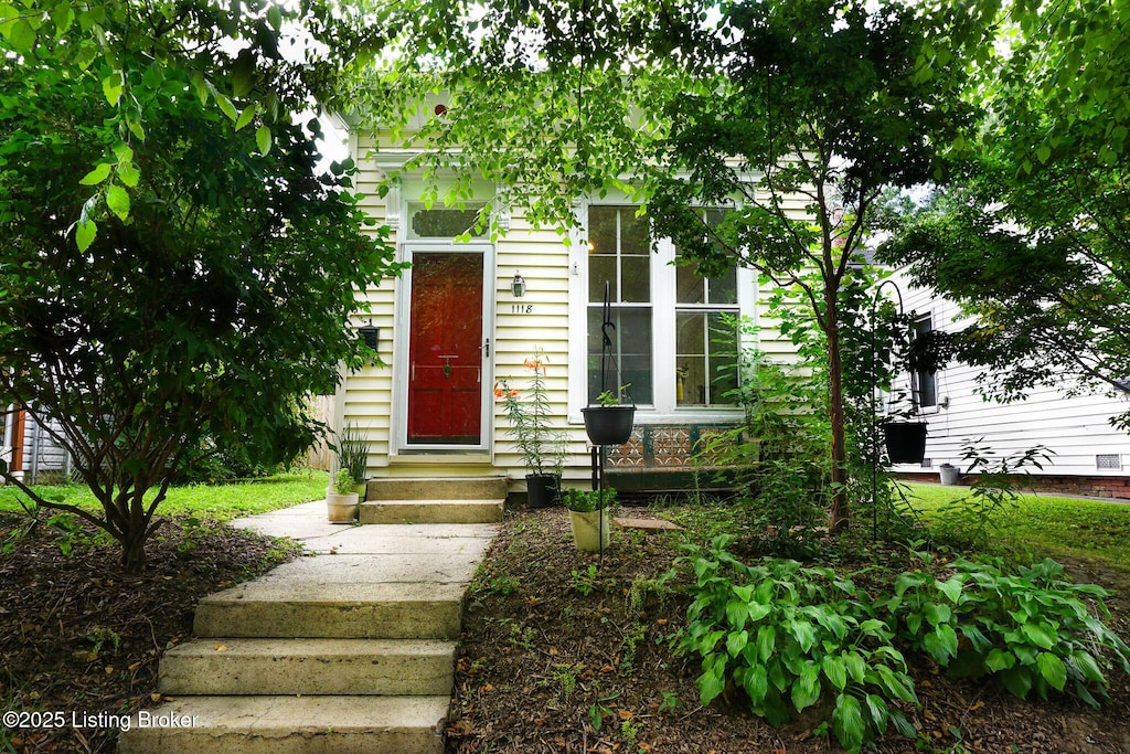 1118 Ash St, Louisville, KY 40217 - photo 1