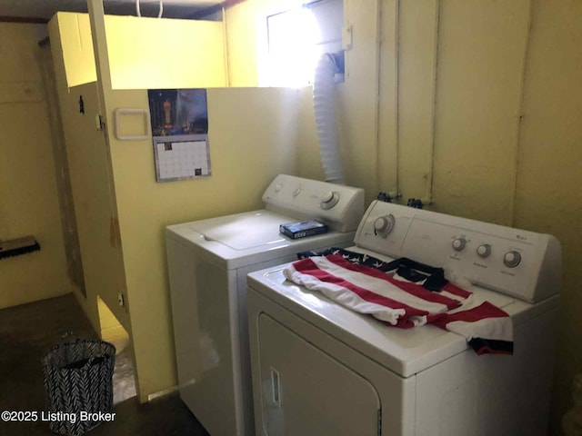 1600 Normandy Rd, Taylorsville, KY 40071 - laundry area with independent washer and dryer