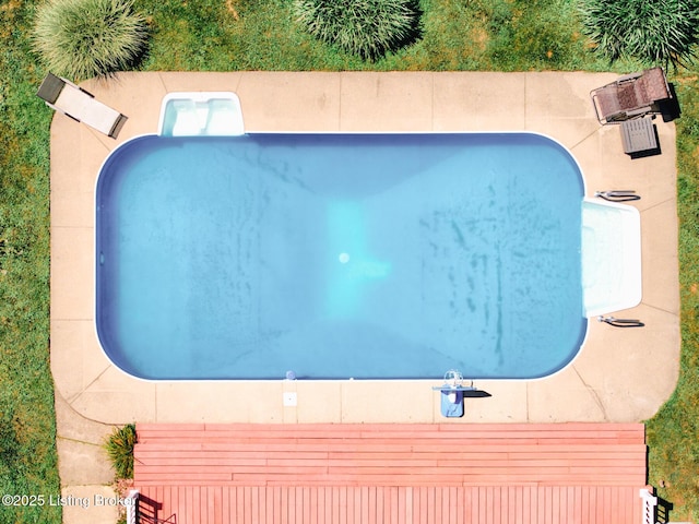 9602 Willowwood Way, Louisville, KY 40299 - view of swimming pool