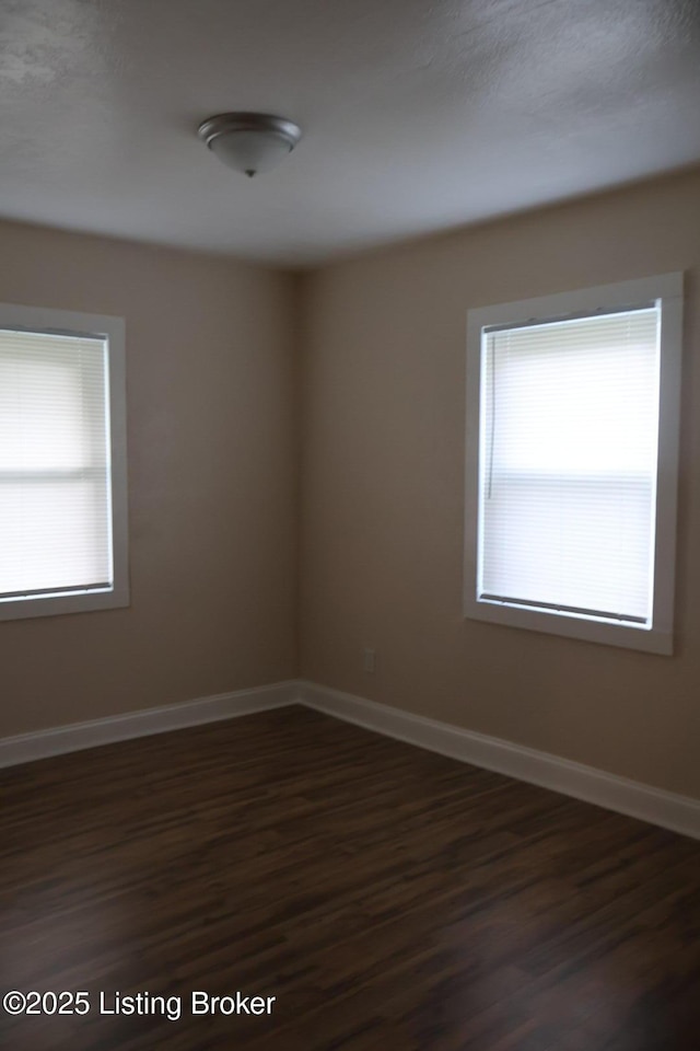 4107 Riedley Ct, Louisville, KY 40216 - photo 14
