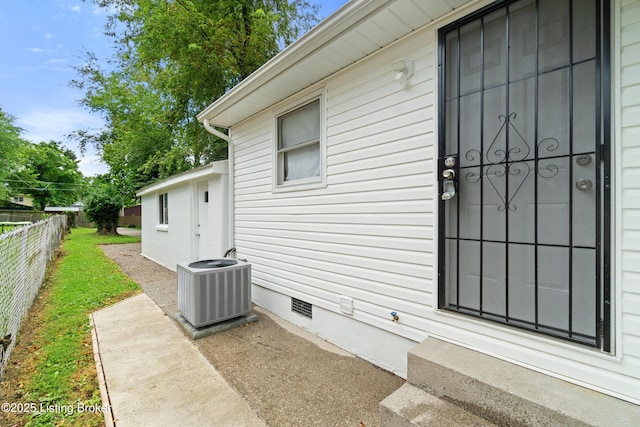 3322 Virginia Ave, Louisville, KY 40211 - view of patio