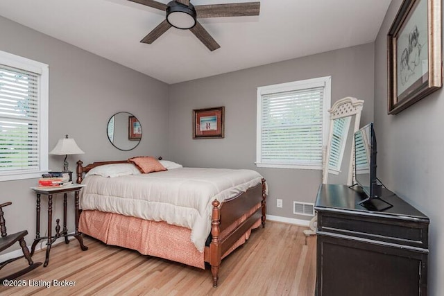 1701 Quarry Hill Rd, Louisville, KY 40213 - bedroom featuring light wood-style flooring and ceiling fan