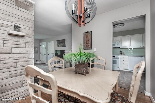1701 Quarry Hill Rd, Louisville, KY 40213 - dining space with wood finished floors